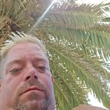 Trucker Hunter online show from 05-23-26, 01:26