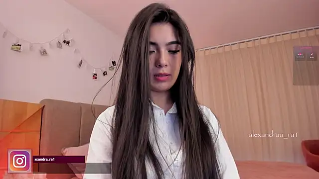 Snapshot of Alexandra_ra chatting on 10-06-25, 08:06 Alexandra ra online show from 10-06-25, 08:06