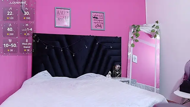 skinnyandcute online show from 09-12-25, 07:58