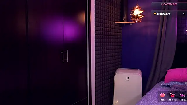 bull vixen2001 online show from 02-15-26, 11:56