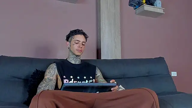 Aron ford online show from 01-18-26, 01:20