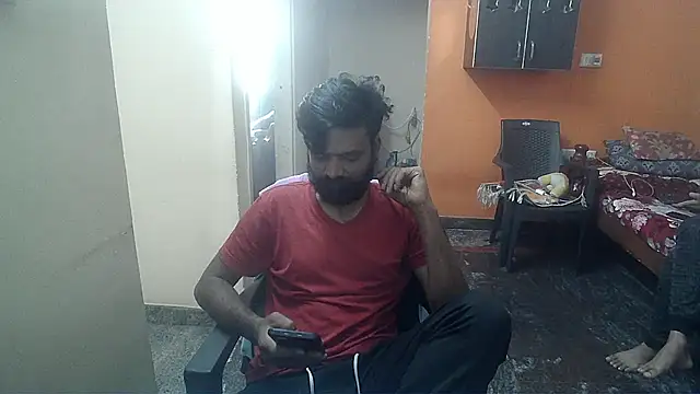 Snapshot of Indiaguy4u chatting on 12-15-24, 07:02 Indiaguy4u online show from 12-15-24, 07:02