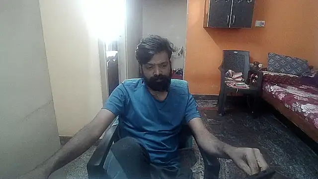 Snapshot of Indiaguy4u chatting on 12-31-24, 08:04 Indiaguy4u online show from 12-31-24, 08:04