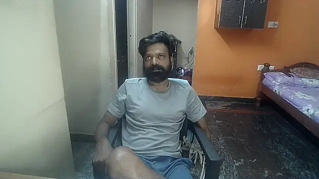 Snapshot of Indiaguy4u chatting on 01-04-25, 02:56 Indiaguy4u online show from 01-04-25, 02:56