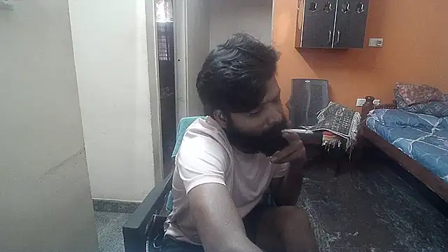 Snapshot of Indiaguy4u chatting on 01-22-25, 03:09 Indiaguy4u online show from 01-22-25, 03:09