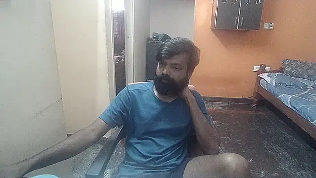 Snapshot of Indiaguy4u chatting on 01-30-25, 06:56 Indiaguy4u online show from 01-30-25, 06:56