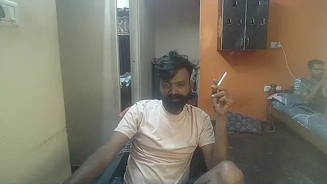 Snapshot of Indiaguy4u chatting on 02-17-25, 12:48 Indiaguy4u online show from 02-17-25, 12:48