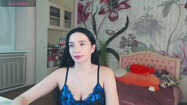AliciaBow online show from 12-23-24, 05:11