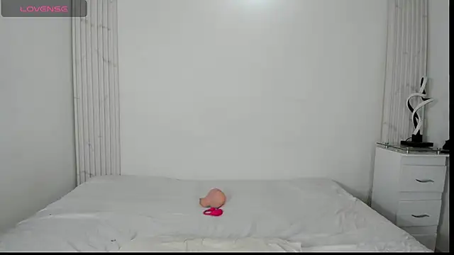 dollpamela online show from 10-20-25, 02:50