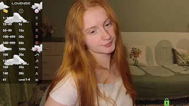 astoria ross  online show from 10-20-25, 03:12