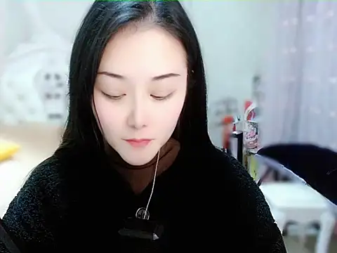 Snapshot of Angel-C chatting on 12-29-24, 02:27 Angel-C online show from 12-29-24, 02:27