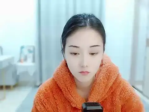 Snapshot of Angel-C chatting on 02-12-25, 02:24 Angel-C online show from 02-12-25, 02:24