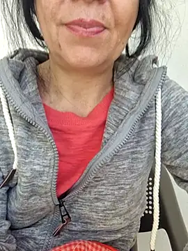Snapshot of Lissabeta chatting on 04-02-26, 01:20 Lissabeta online show from 04-02-26, 01:20