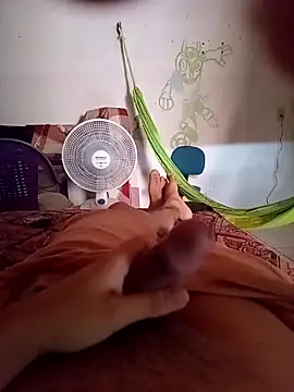 JOHN GOSTOSO online show from 10-12-25, 04:39