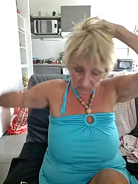 Snapshot of phryna@xh chatting on 07-25-26, 03:53 phrynaxh online show from 07-25-26, 03:53