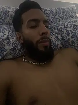 Snapshot of Alessandro__Rossi chatting on 02-12-26, 06:25 Alessandro Rossi online show from 02-12-26, 06:25