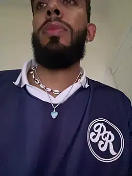 Snapshot of Alessandro__Rossi chatting on 02-18-26, 05:53 Alessandro Rossi online show from 02-18-26, 05:53