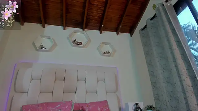 Snapshot of shanakendall chatting on 02-15-26, 04:36 shanakendall online show from 02-15-26, 04:36