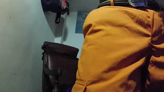 crazylatinguyy online show from 11-17-25, 05:08