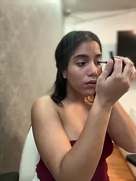 Snapshot of _Eurekaa_ chatting on 02-12-26, 03:23 Eurekaa online show from 02-12-26, 03:23