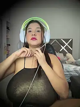 ValleryParker online show from 11-20-25, 09:36