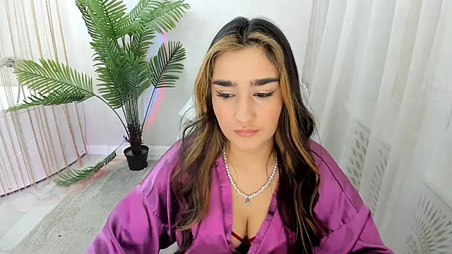 Snapshot of GoldenHeart_1 chatting on 03-10-26, 07:30 GoldenHeart 1 online show from 03-10-26, 07:30