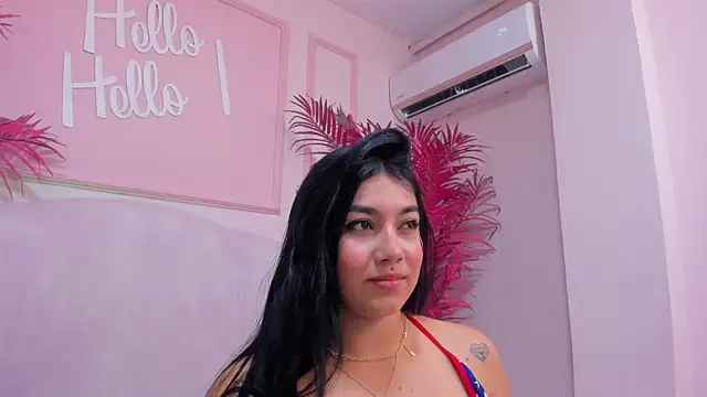 Snapshot of Natasharuso chatting on 02-19-25, 02:44 Natasharuso online show from 02-19-25, 02:44