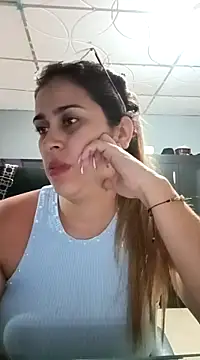 Latina sexy1 online show from 02-03-25, 04:14