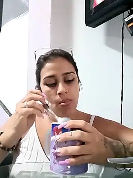 Latina sexy1 online show from 02-06-25, 08:34