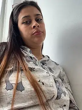 Latina sexy1 online show from 02-12-26, 02:12
