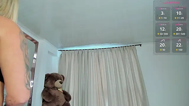 kimjonnes01 online show from 05-15-26, 06:04