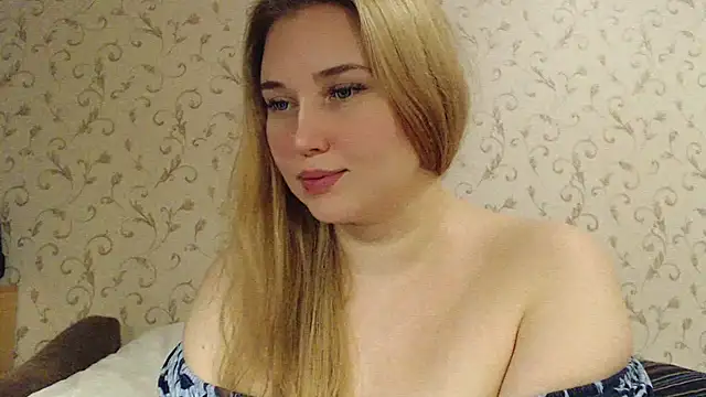 Snapshot of mmmPinUpGirl chatting on 12-08-24, 08:58 mmmPinUpGirl online show from 12-08-24, 08:58