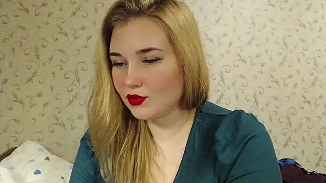 Snapshot of mmmPinUpGirl chatting on 01-09-25, 09:26 mmmPinUpGirl online show from 01-09-25, 09:26