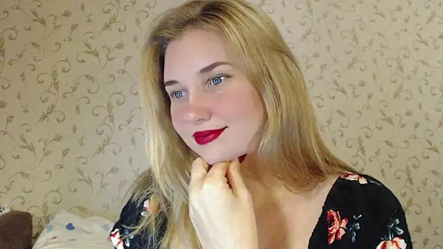 Snapshot of mmmPinUpGirl chatting on 09-09-25, 05:56 mmmPinUpGirl online show from 09-09-25, 05:56