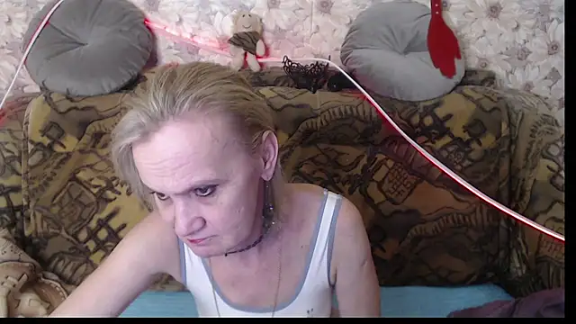 MissBekker online show from 12-16-24, 08:58