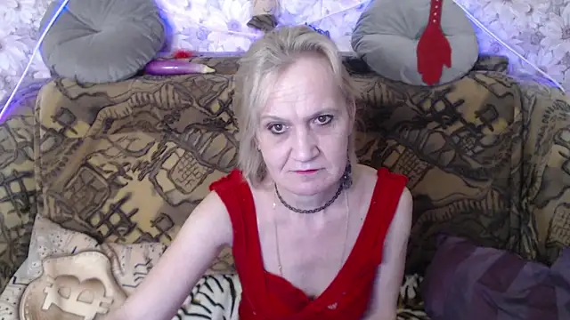 MissBekker online show from 12-30-24, 04:42