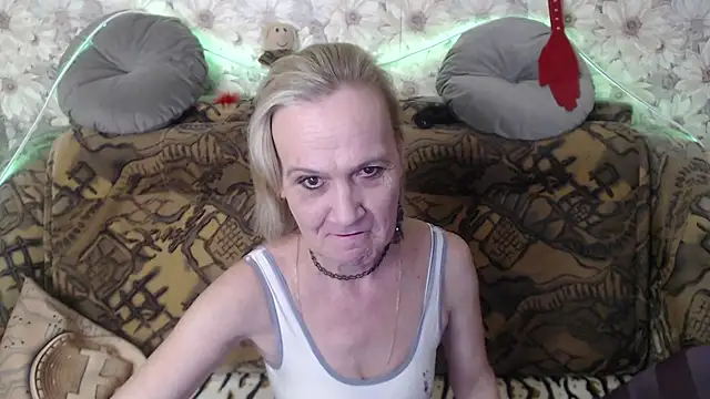 MissBekker online show from 01-19-25, 03:53