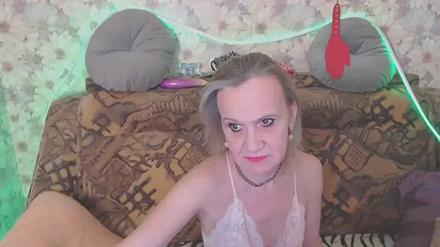 MissBekker online show from 01-13-26, 10:09