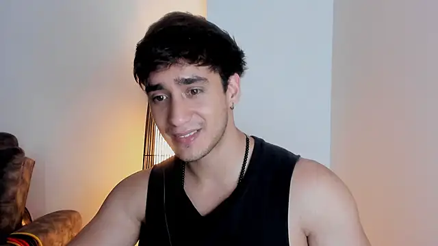 Snapshot of AlexRivera6 chatting on 12-01-25, 12:59 AlexRivera6 online show from 12-01-25, 12:59