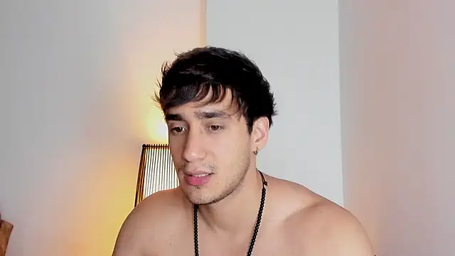 Snapshot of AlexRivera6 chatting on 12-03-25, 12:18 AlexRivera6 online show from 12-03-25, 12:18