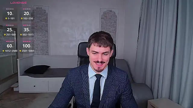 Snapshot of WilsonJules chatting on 12-09-24, 07:50 WilsonJules online show from 12-09-24, 07:50