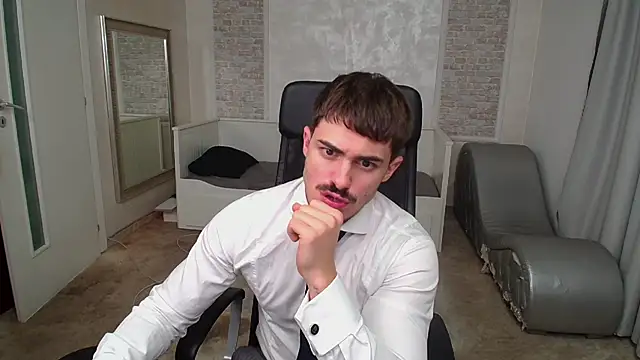 Snapshot of WilsonJules chatting on 12-13-24, 08:26 WilsonJules online show from 12-13-24, 08:26