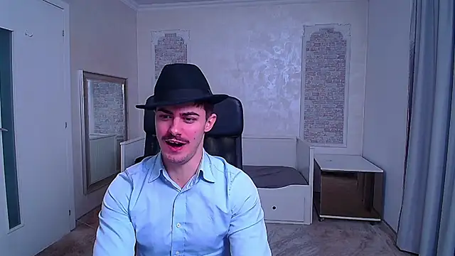 Snapshot of WilsonJules chatting on 01-18-25, 07:37 WilsonJules online show from 01-18-25, 07:37