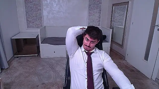 Snapshot of WilsonJules chatting on 01-22-25, 11:32 WilsonJules online show from 01-22-25, 11:32