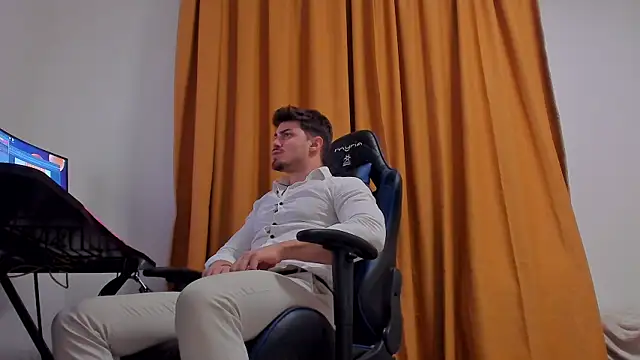 Snapshot of WilsonJules chatting on 03-21-25, 04:29 WilsonJules online show from 03-21-25, 04:29