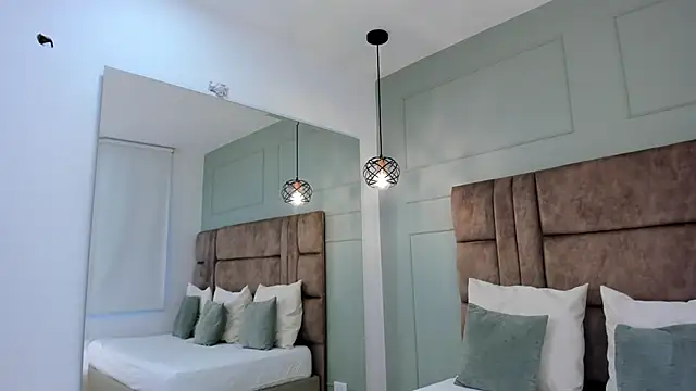 Snapshot of princesaparis chatting on 01-28-25, 11:49 princesaparis online show from 01-28-25, 11:49