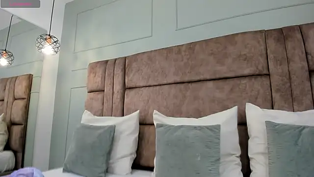 Snapshot of princesaparis chatting on 02-21-25, 11:33 princesaparis online show from 02-21-25, 11:33