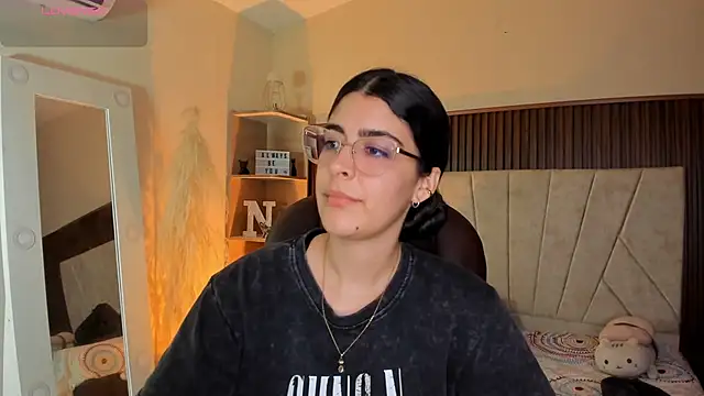  Niah  online show from 01-13-26, 08:47