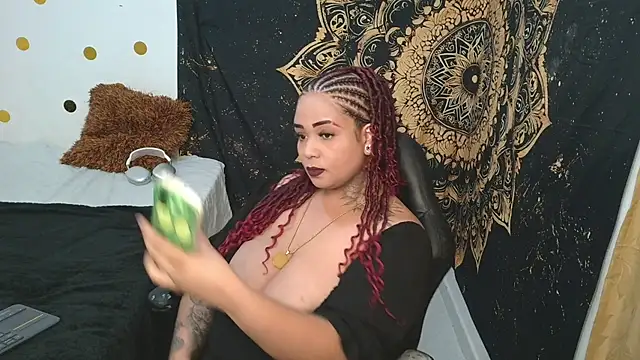 Snapshot of Amaranthagolldiie chatting on 04-11-26, 11:42 Amaranthagolldiie online show from 04-11-26, 11:42