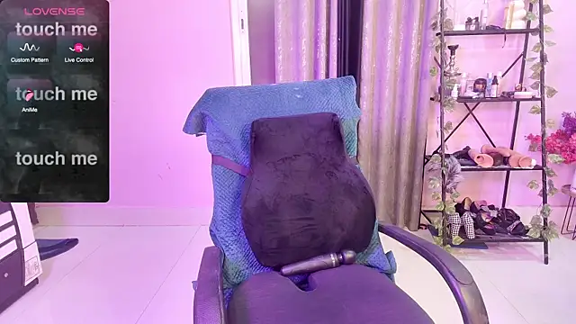 Snapshot of Naughty_nightz chatting on 09-20-25, 06:14 Naughty nightz online show from 09-20-25, 06:14